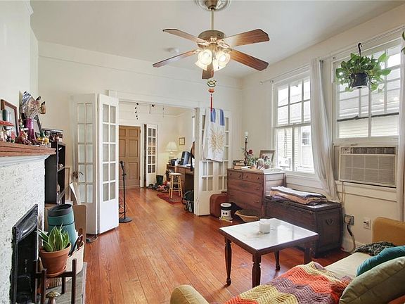 4th image of 428-30 S Bernadotte St