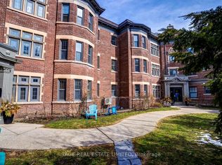 48 Lawton Blvd #17, Toronto, ON M4V 1Z5