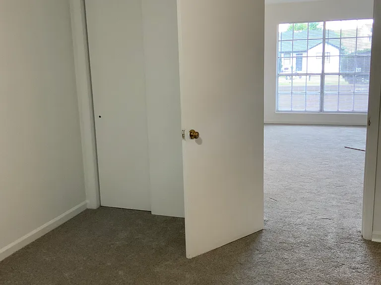 1020 E Main St #22 — Photo 13