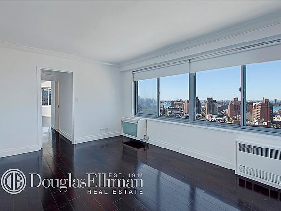 5th image of 175 W 12th St APT 20C