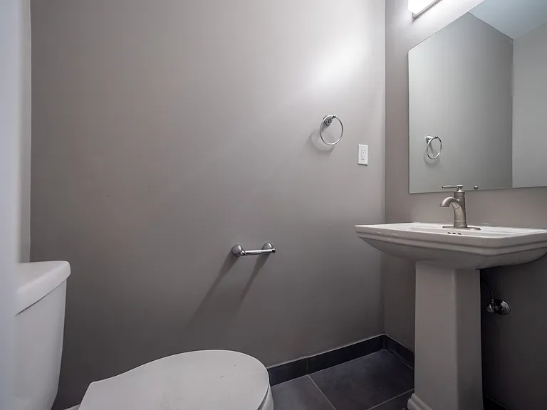 3800 Euclid Ave #105 — Photo 4