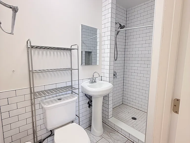 5121 W Agatite Ave #2E — Photo 9