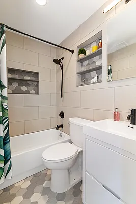 Sold by Compass | media 9