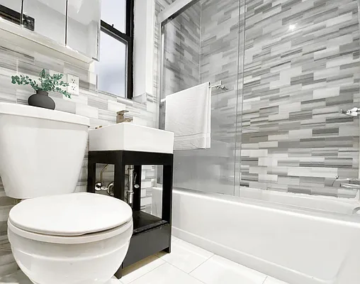 Rented by Vector New York, LLC | media 11