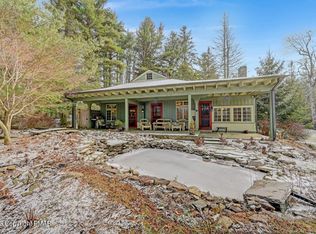 5155 Pocono Crest Rd, Pocono Pines, PA 18350