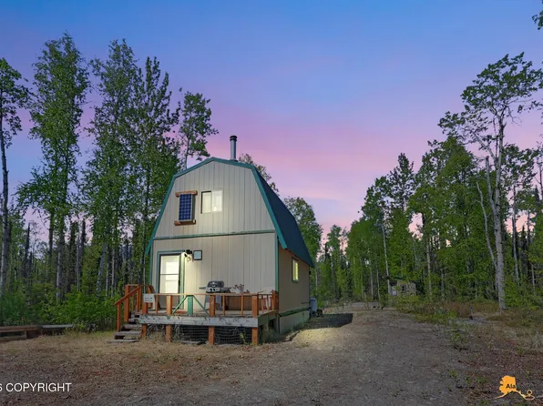 19743 E Good Fishin Ave, Willow, AK 99688