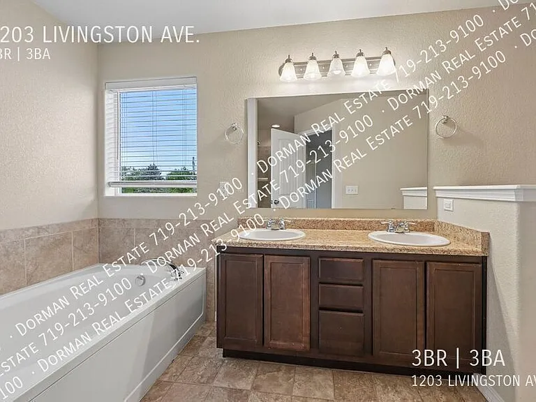 1203 Livingston Ave — Photo 19