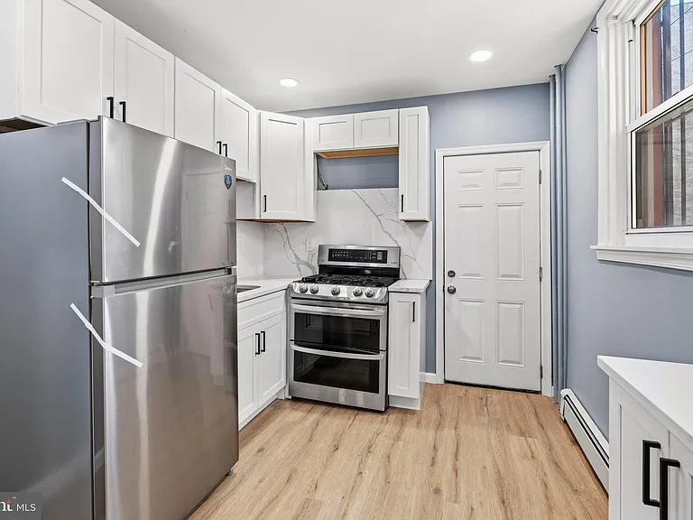 2224 E Clearfield St — Photo 7