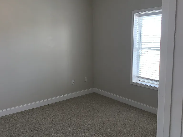 408 24th Ave N #302 — Photo 6