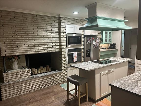 2nd image of 4405 NW 48th St