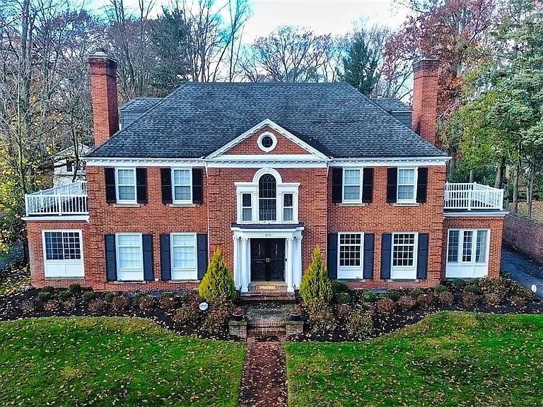 2506 Guilford Rd — Photo 11