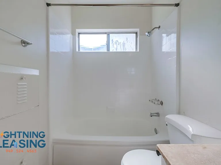 5415 Corteen Pl #11 — Photo 12
