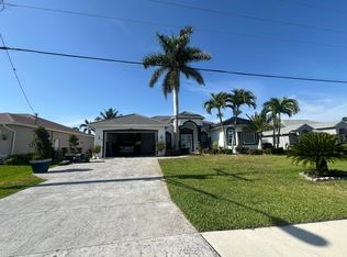 2821 Gleason Pkwy, Cape Coral, FL 33914