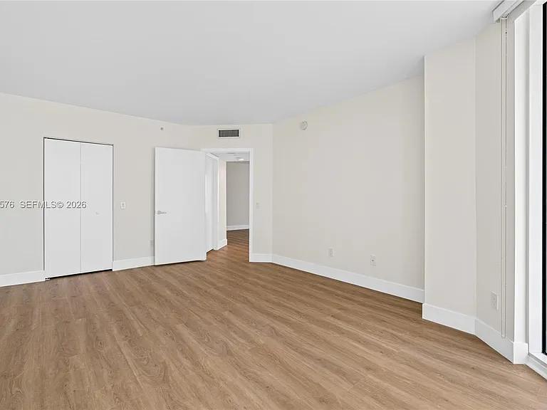 21055 Yacht Club Dr #1903 — Photo 14