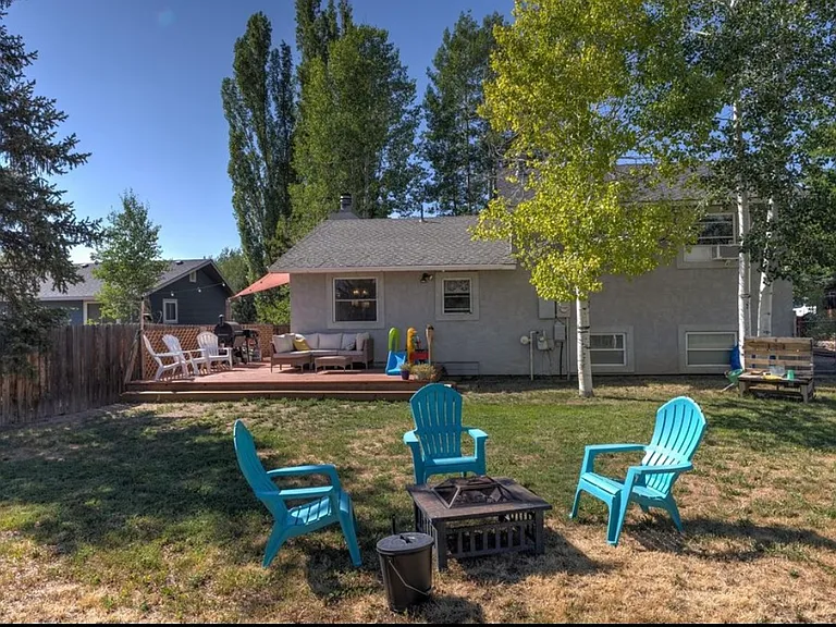 406 High Meadow Ct — Photo 2