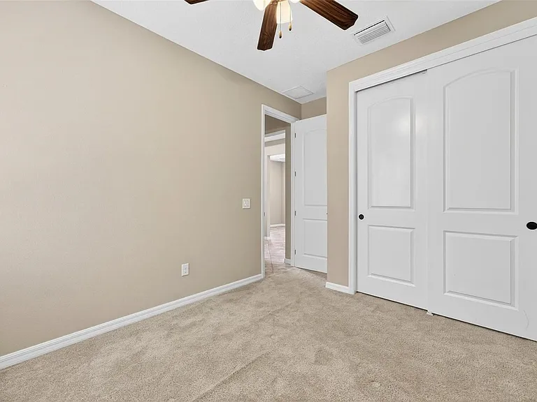 3637 NW 56th Ave — Photo 40