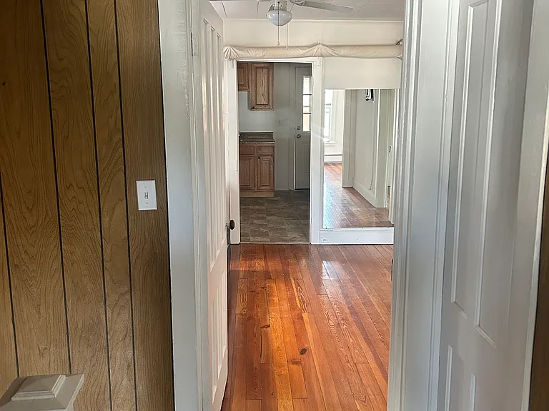 229 Robinson St #2 — Photo 13