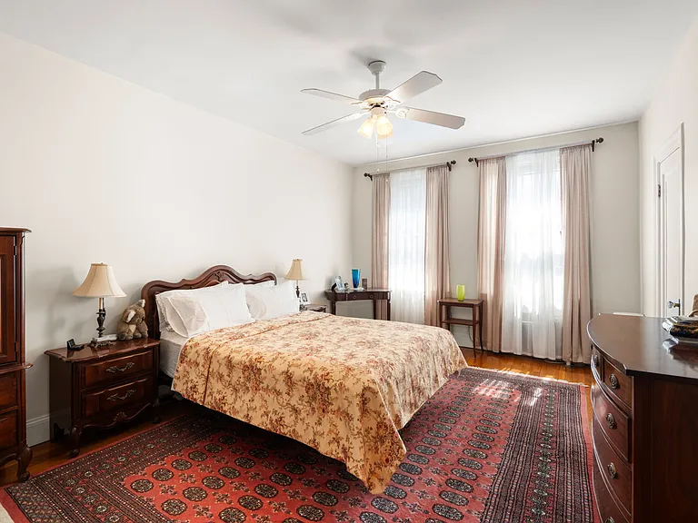 325 Tappan St #6 — Photo 13
