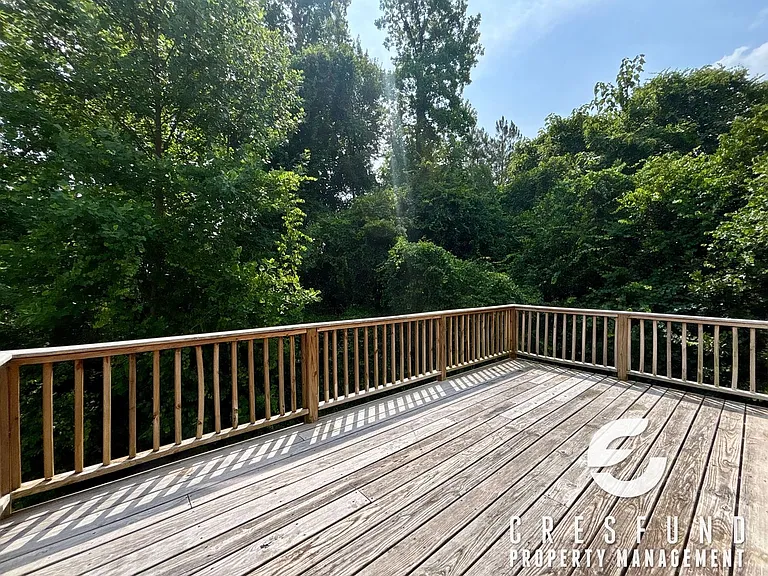 431 Georgetown Cir — Photo 33
