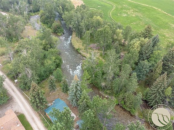 4th image of 8 Rosebud Isle Rd