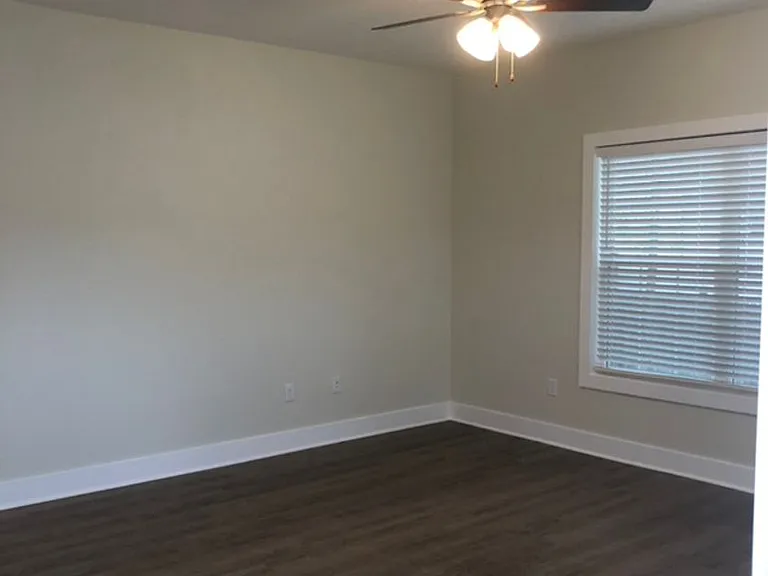 903 Fair St — Photo 5
