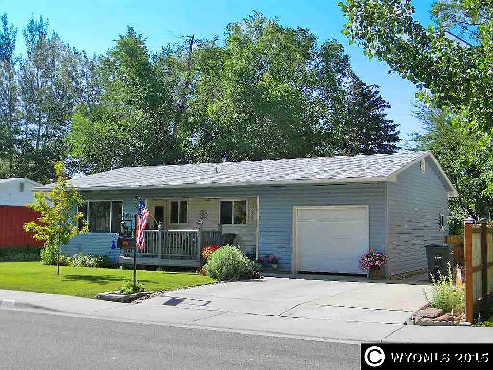 1st image of 315 Antelope Dr