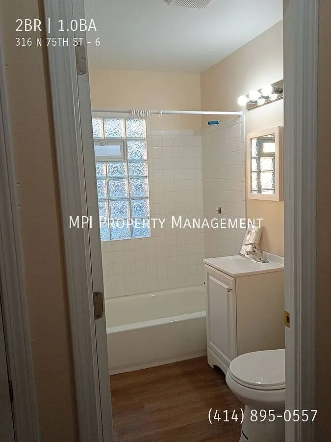 316 N. 75th Street Apt. #6, Milwaukee - 2 Bedroom Upper Apt. — Photo 3