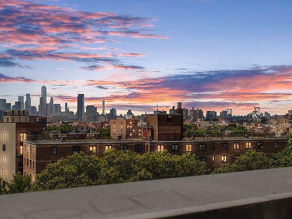 4th image of 924 Myrtle Ave #3C