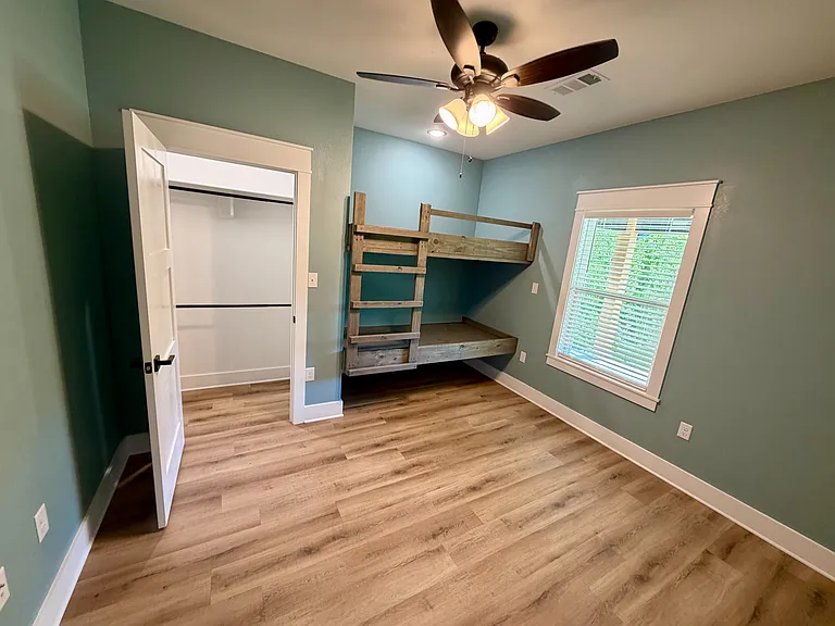 105 Adams Dr — Photo 25