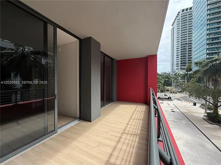90 NE 32nd St #209 — Photo 12