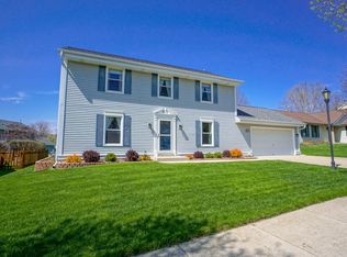 2762 Brighton Dr, Waukesha, WI 53188