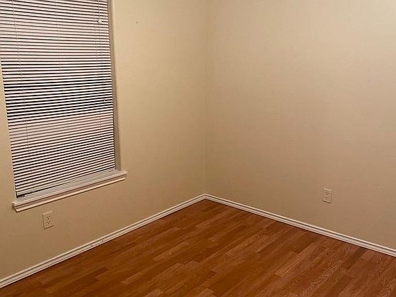 5th image of 746 Sonesta Dr #A