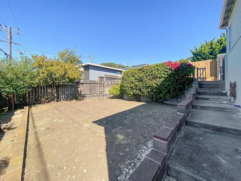 6751 Cutting Blvd — Photo 14