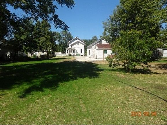 4th image of 600 Milton Ave