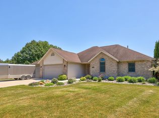 9191 Old Hickory Ln #8, Vassar, MI 48768