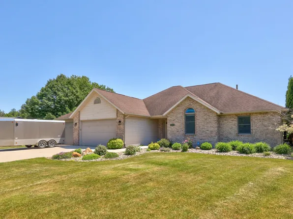 9191 Old Hickory Ln #8, Vassar, MI 48768