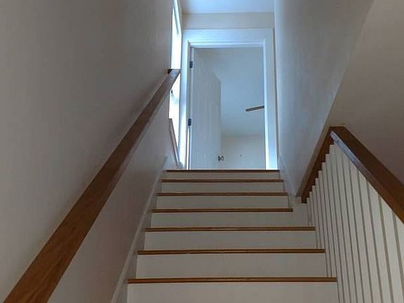3rd image of 818 State Ave