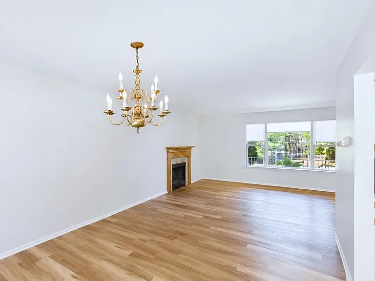 9 Netty St — Photo 13