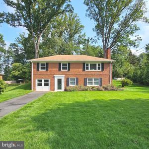 7204 Camp Alger Ave, Falls Church, VA, 22042