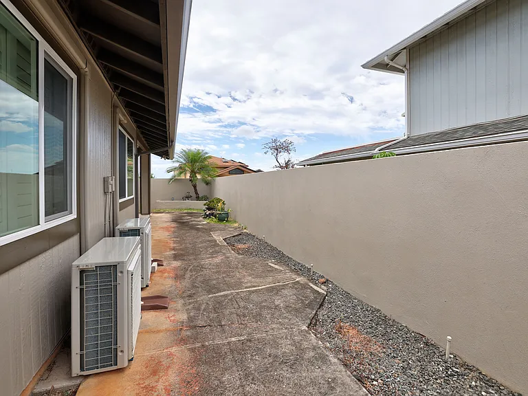 94-1007 Akaku St — Photo 20