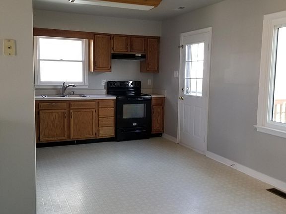 5th image of 6038 Ironworks Ct
