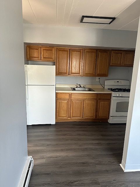 2nd image of 5237 Oxford Ave #G6
