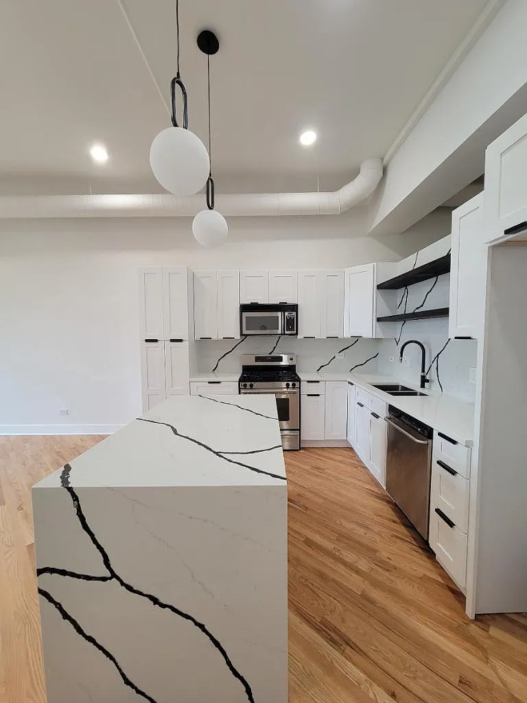 1400 N Milwaukee Ave — Photo 1