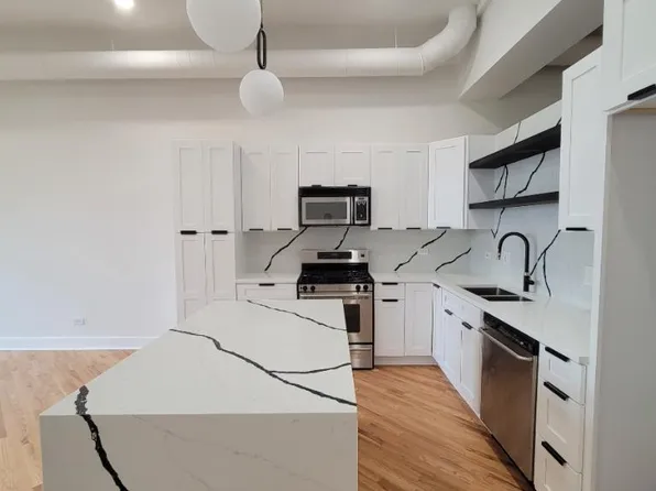 1400 N Milwaukee Ave APT 304, Chicago, IL 60622