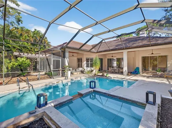 2229 Goshawk Ct, Naples, FL 34105