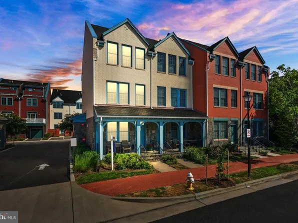 1017 Bernard St, Alexandria, VA 22314