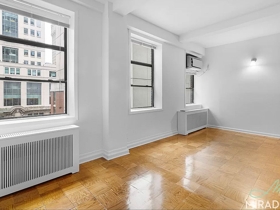 1st image of 132 E 45th St APT 4G