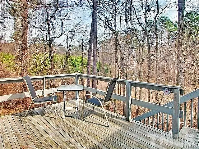2 bed, 2.5 bath, 1081 sqft, $1,600 — Photo 3