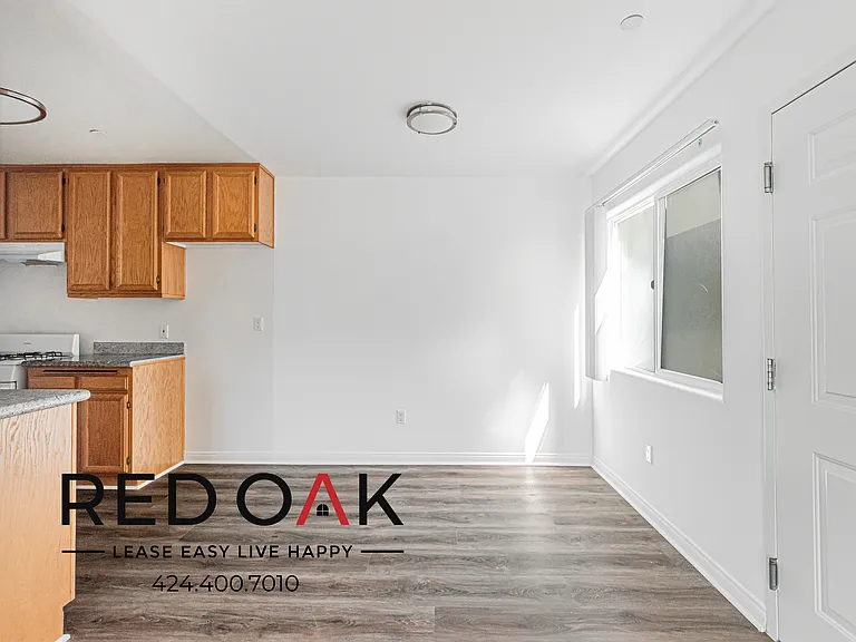 326 S Westlake Ave #201 — Photo 5