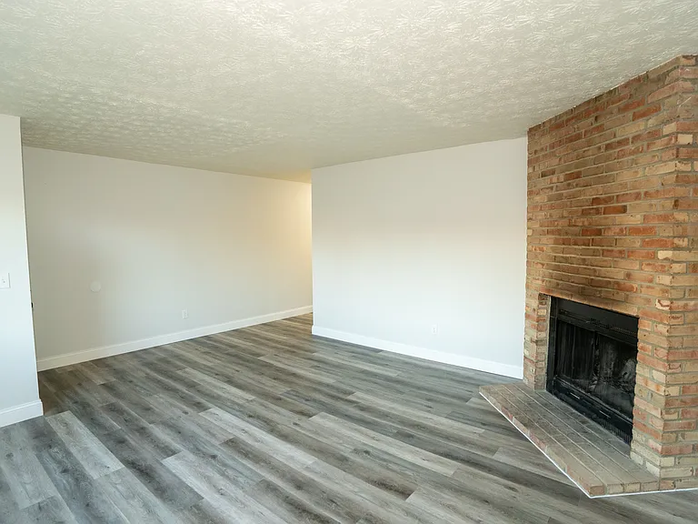 3359 Cranston Dr — Photo 8